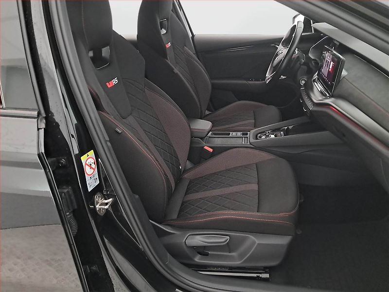 Škoda Octavia (2024) RS 2.0 TSI - fotka 9 z 23