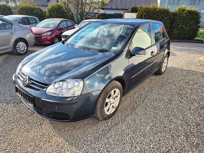 Volkswagen Golf (2005) 1.6 MPI Trend - fotka 9 z 30