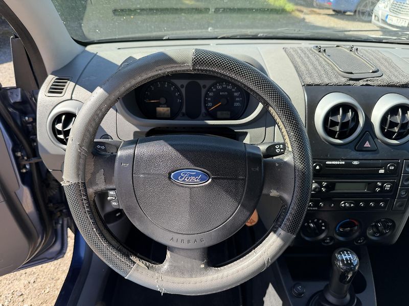 Ford Fusion 1.4i - fotka 17 z 19