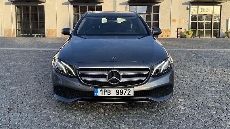 Mercedes-Benz Třídy E (2017) 220 d Kombi W213, serviska - fotka 3 z 18