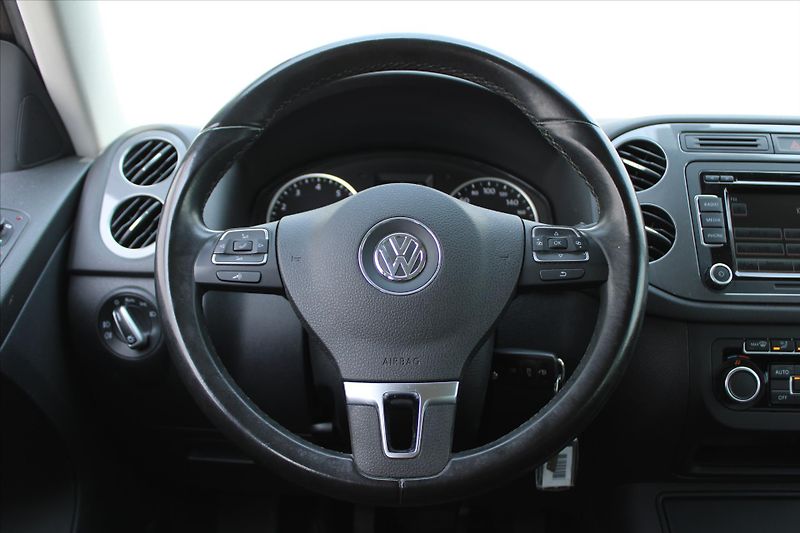 Volkswagen Tiguan 1.4 TSI SERVISNÍ KNIHA ČR - fotka 14 z 22