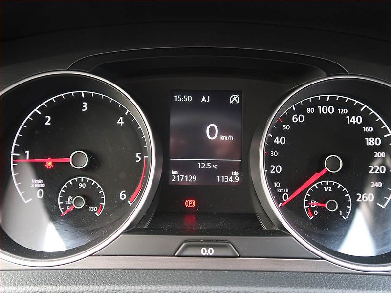 Volkswagen Golf (2013) 1.6 TDI, Serv.kniha, Navi - fotka 11 z 17