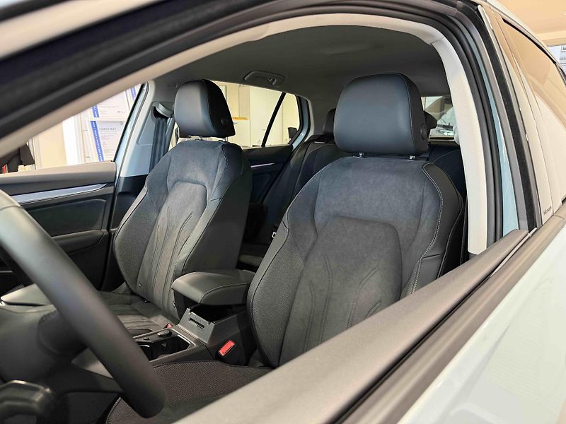 Volkswagen Golf (2026) 1,5 TSI 110 kW 6G - fotka 4 z 6