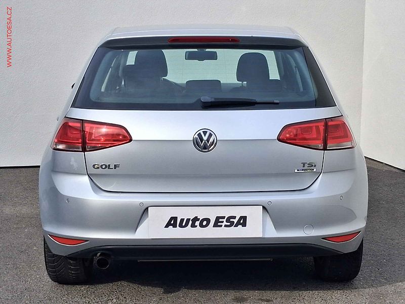 Volkswagen Golf (2014) 1.2 TSi, CUP - fotka 5 z 16