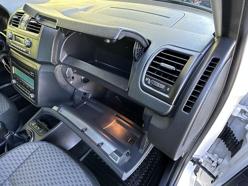Škoda Roomster (2014) 1.2TSI/63kW * KLIMA * 2.Maj  - fotka 18 z 33
