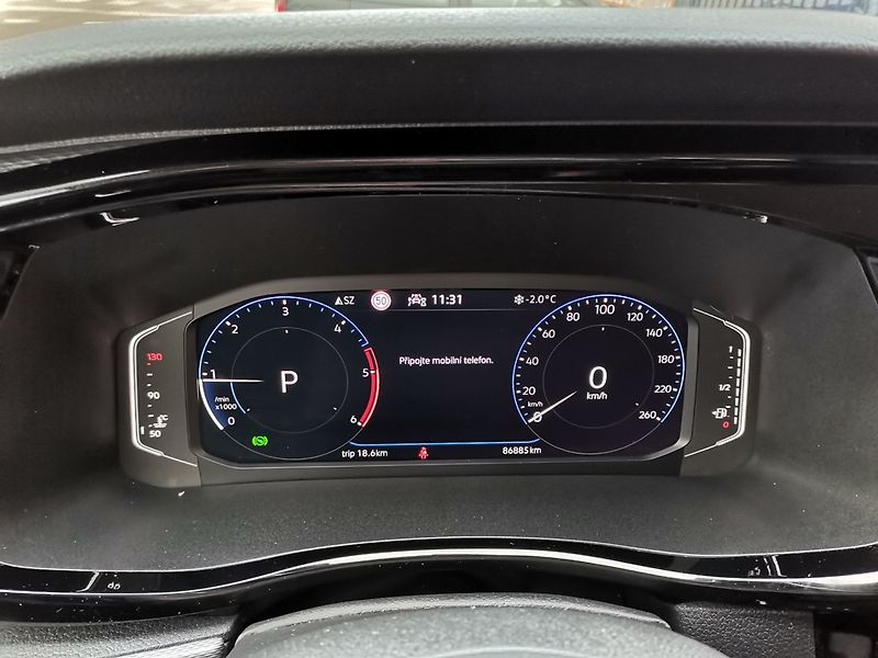 Volkswagen Multivan (2024) 2.0TDi 150kw DSG 4x4 ČR Highli - fotka 13 z 27