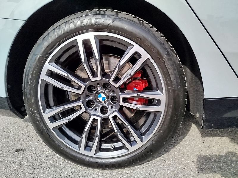 BMW Řada 5 540d xDrive Touring Nezávislé - fotka 15 z 28