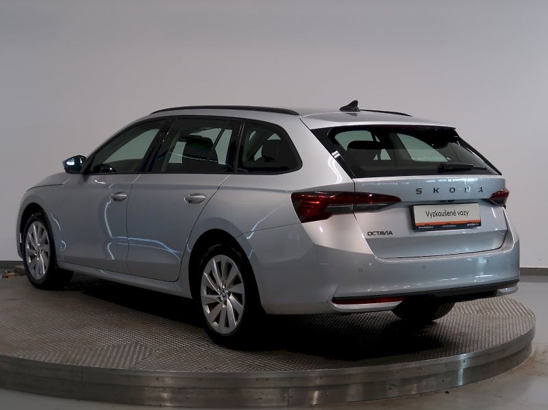 Škoda Octavia (2024) SELECTION 2.0TDI 110KW DSG - fotka 7 z 40