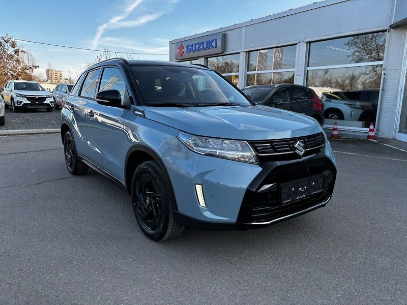 Suzuki Vitara 4x4 automat Black Edition - fotka 1 z 10