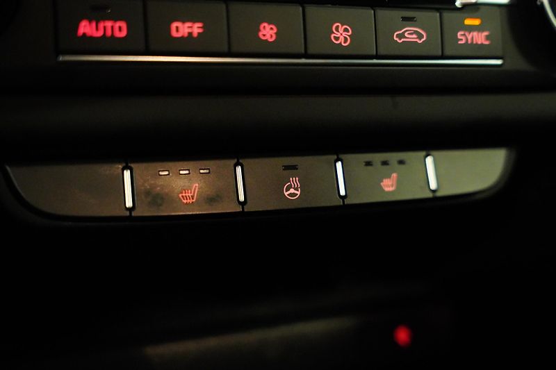Kia Ceed - fotka 24 z 28