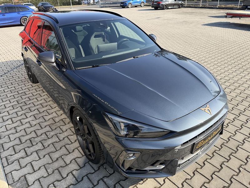 Cupra Leon (2025) VZ 2.0TSI 245kW 4X4 SP DSG TOP - fotka 12 z 44