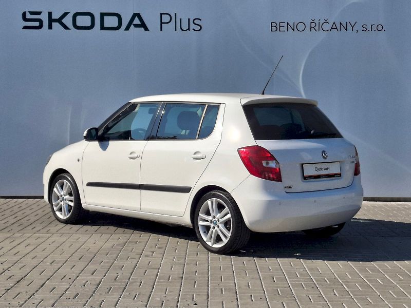 Škoda Fabia (2011) Sport 1,2TSi 63kW - fotka 10 z 28