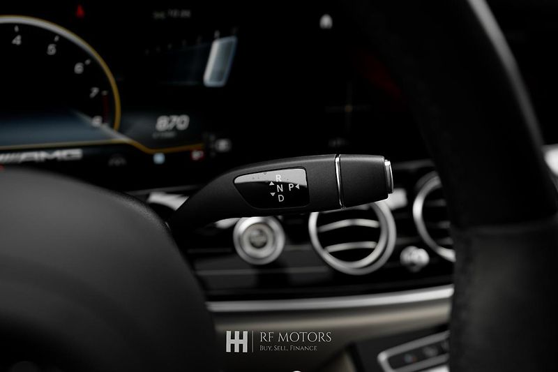 Mercedes-Benz Třídy E (2022) AMG E63 S 4MATIC 450kW - fotka 44 z 56