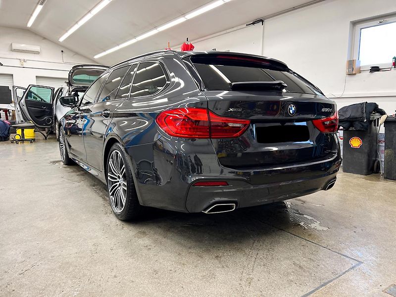 BMW Řada 5 530D XDRIVE M-SPORT 195kW - fotka 7 z 24