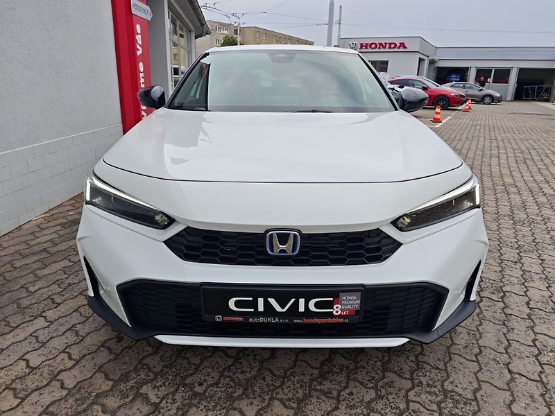 Honda Civic (2026) 2.0 e:HEV SPORT SKLADEM - fotka 35 z 37