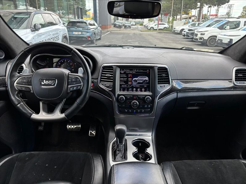 Jeep Grand Cherokee 6,4 SRT  6,4 V8 Hemi - fotka 15 z 30