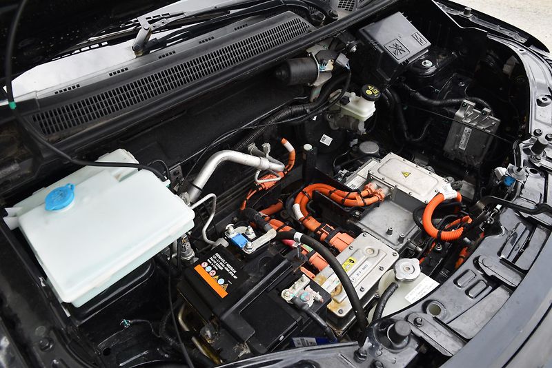 Dacia Spring ELECTRIC 45 (27kWh),NAVI,KŮŽE - fotka 48 z 50