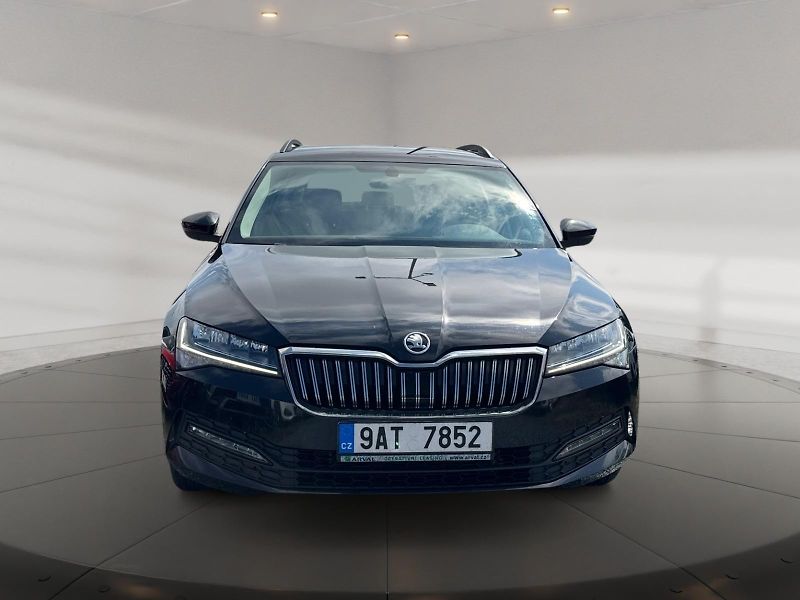 Škoda Superb (2023) AMBITION 2.0TDI 110kW DSG CZ - fotka 2 z 11