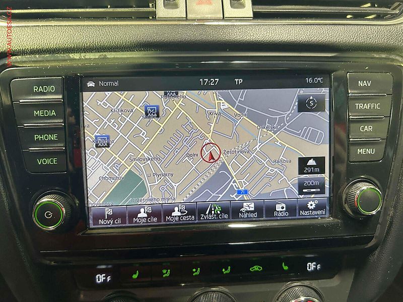Škoda Octavia (2014) 2.0TDi, 2.maj, DSG, navi - fotka 11 z 16