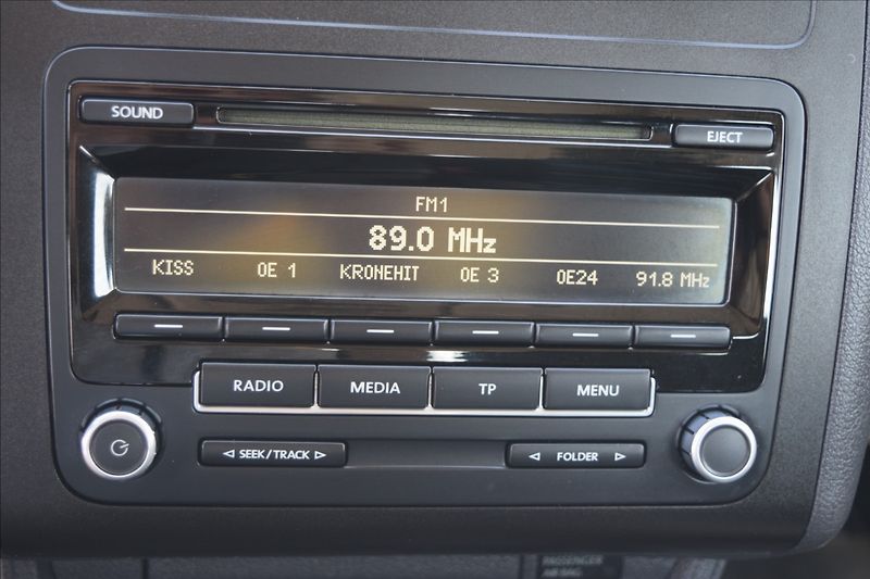Volkswagen Caddy 1,6 TDI 77KW BEZ KOROZE - fotka 41 z 48