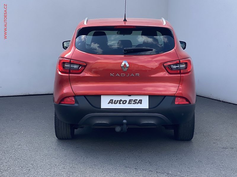 Renault Kadjar (2016) 1.2 TCe, Intense, LED, TZ - fotka 5 z 17