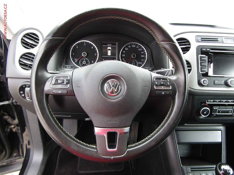 Volkswagen Tiguan (2014) 2.0 TDi 4x4, servis.kniha, AC - fotka 20 z 23