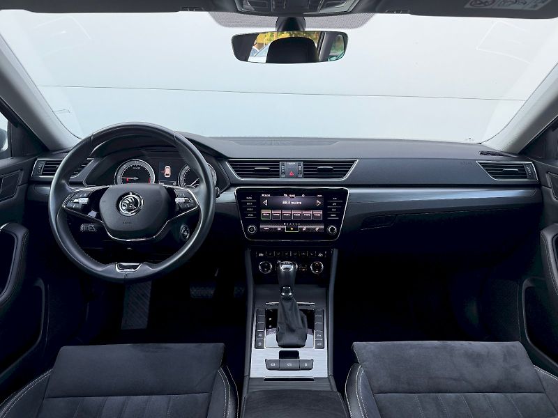 Škoda Superb (2021) Combi 2.0 TDI 110 kW DSG Style - fotka 5 z 25