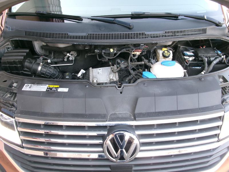 Volkswagen Multivan (2020) 2,0TDI DSG NAVI AC BT  - fotka 40 z 40