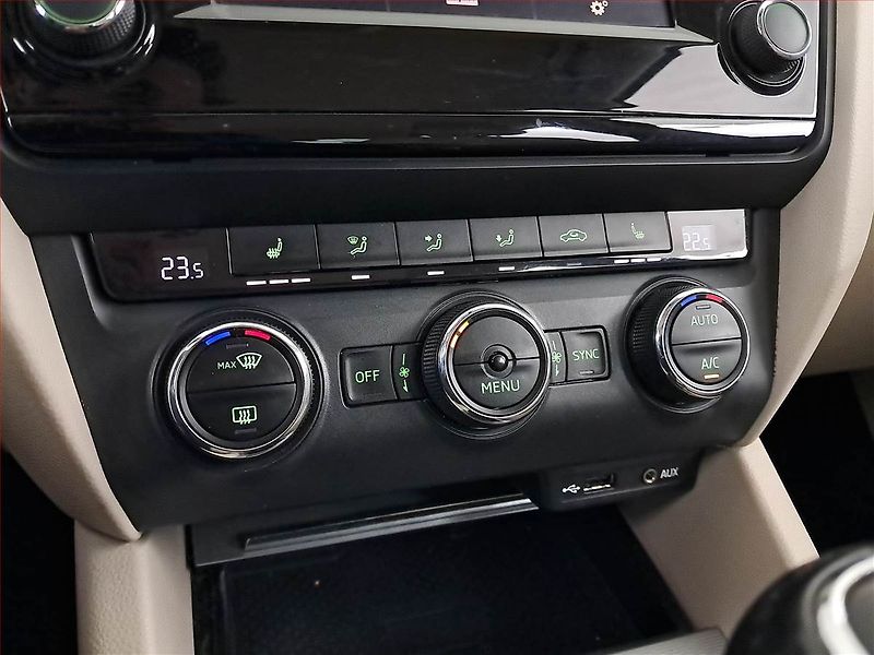 Škoda Octavia (2016) 2.0 TDI, Serv.kniha, Tempomat - fotka 16 z 20