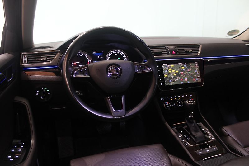 Škoda Superb (2017) 2.0TDI DSG 4x4 L&K  - fotka 38 z 41