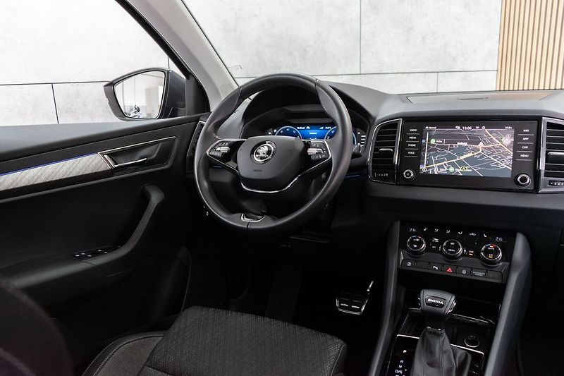 Škoda Karoq 1.5 TSI STYLE+*TAŽNÉ*DSG*ČR* - fotka 9 z 44