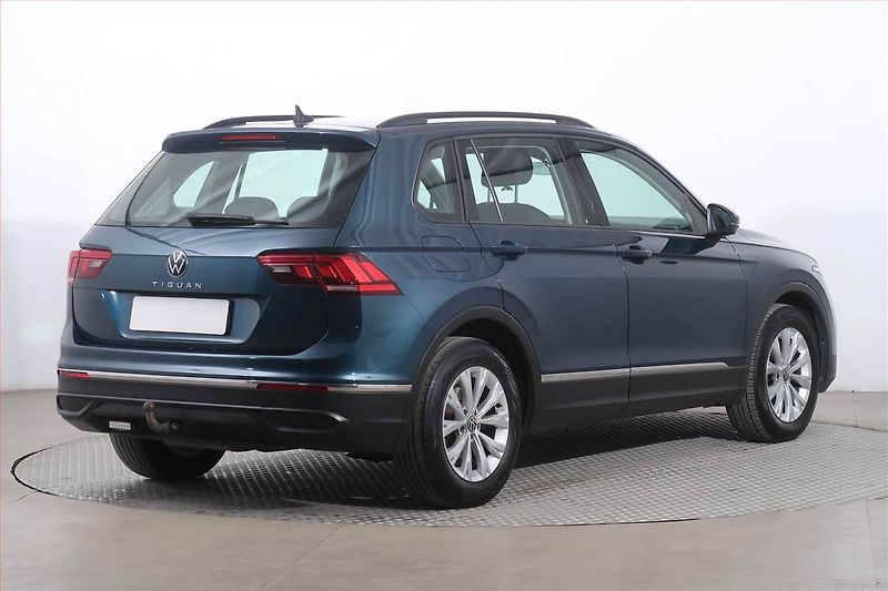 Volkswagen Tiguan (2021) 2.0 TDI - fotka 5 z 24