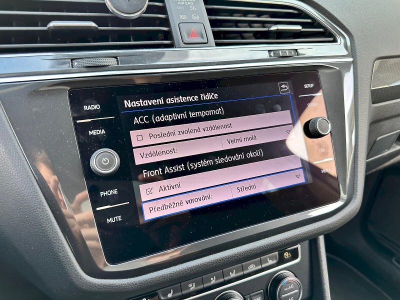 Volkswagen Tiguan (2020) ALLSPACE 2.0 TDI SCR 140 kW 4M - fotka 15 z 25
