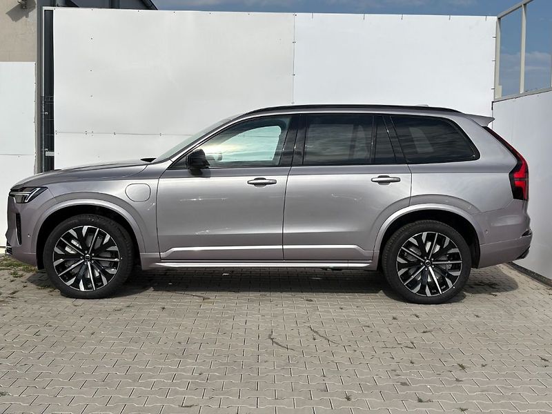 Volvo XC90 Plus Dark T8 299kW - fotka 10 z 27