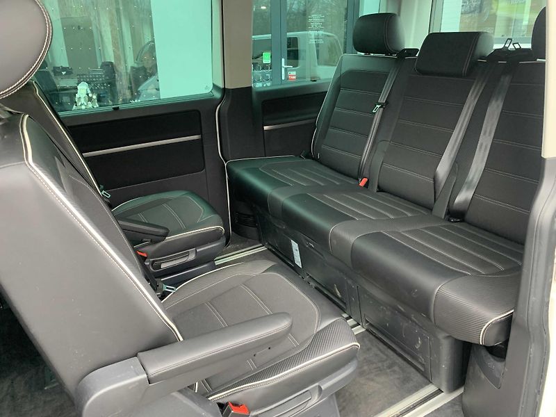 Volkswagen Multivan 2.0 TDi 150 kW DSG 2+2+3 - fotka 9 z 18
