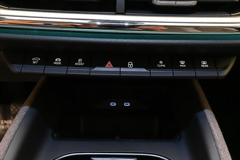 Škoda Enyaq iV60 132kW SOH 88% FIRST Editi - fotka 22 z 32