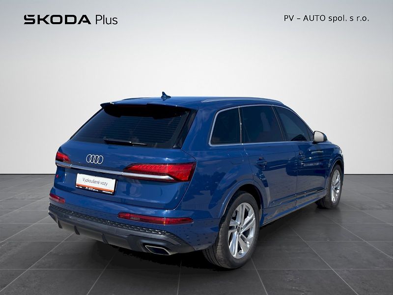 Audi Q7 (2024) 50 TDI 210 kW Quattro S-Line 7 - fotka 2 z 35