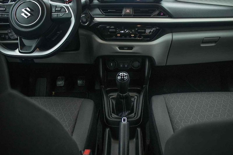 Šestá generace Suzuki Swift se drží hodnot, na které fanoušci auta nedají dopustit.