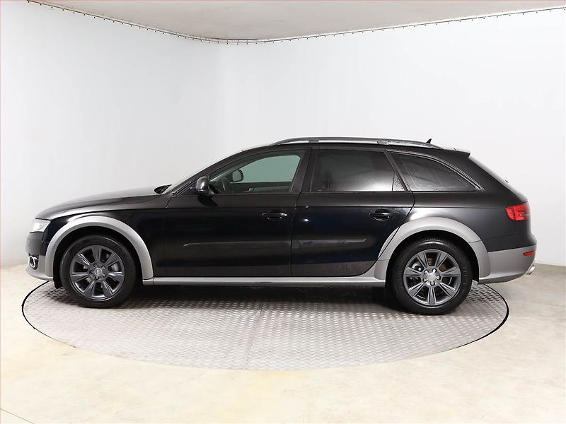 Audi A4 Allroad (2009) 2.0 TFSI, 4X4, Automat, Kůže - fotka 3 z 19