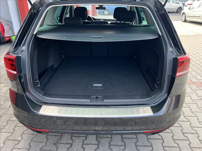 Volkswagen Passat 2,0 TDi Bussines DSG záruka - fotka 15 z 31