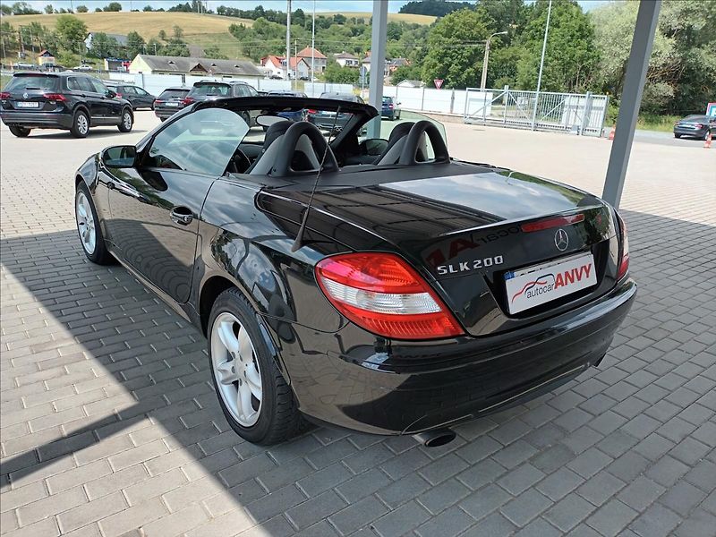 Mercedes-Benz SLK 1,8 200 KOMPRESSOR,120KW - fotka 7 z 33