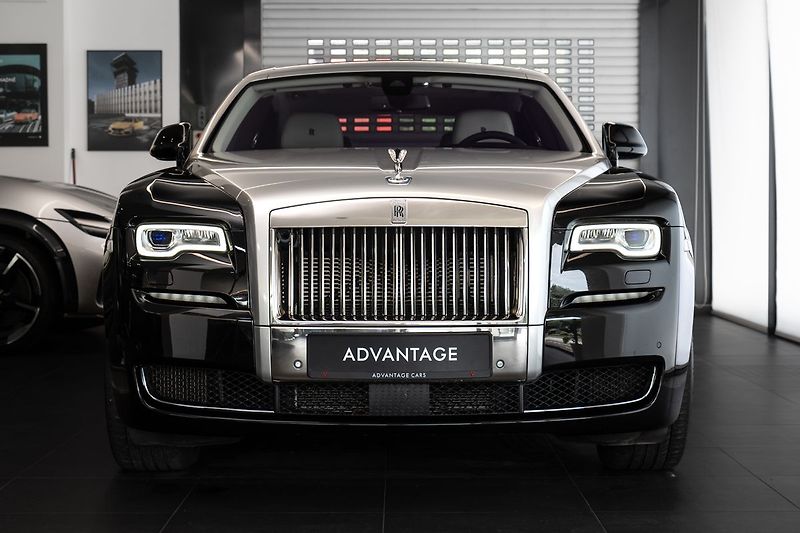 Rolls-Royce Ghost Family 360/Pano/Masážní sedadl - fotka 2 z 31