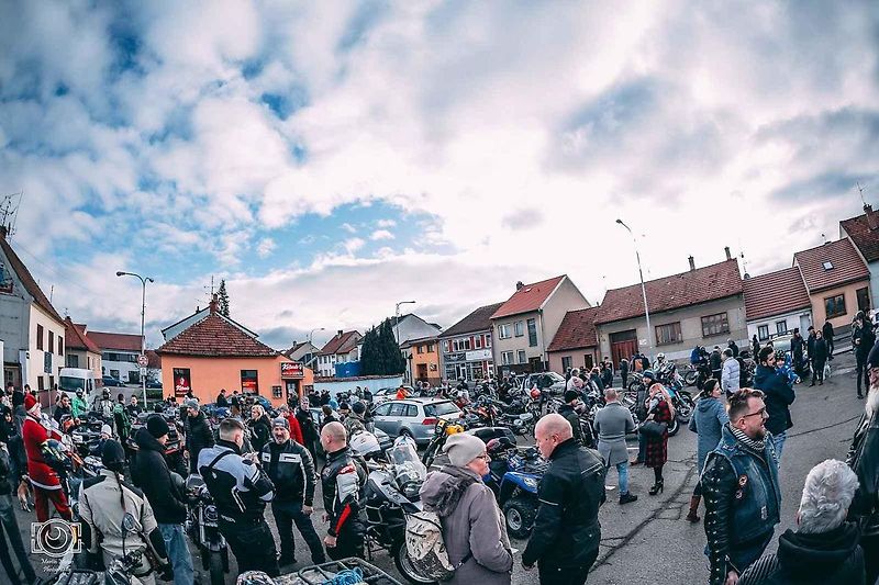 Vánočka 2024. Podívejte se, jak vypadal tradiční sraz motorkářů ve Slavkově.