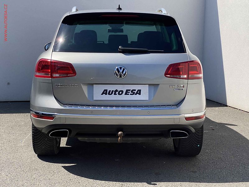 Volkswagen Touareg (2015) 3.0 TDi V6 4x4, Highline - fotka 5 z 20