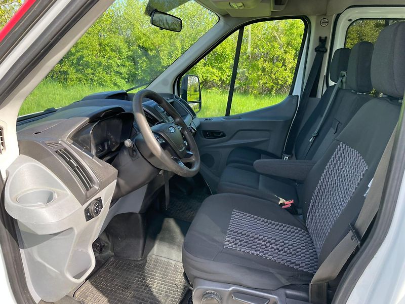 Ford Transit (2017) 2.0 1.MAJ ČR 7MÍST TAŽNÉ FOLIE - fotka 13 z 22