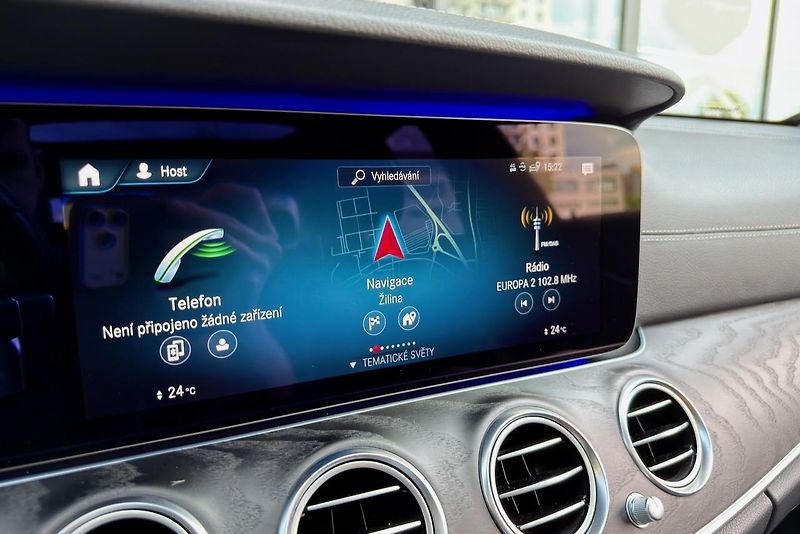 Mercedes-Benz Třídy E (2020) E 220d 4Matic AMG Line - fotka 72 z 112