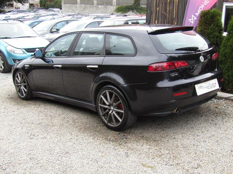 Alfa Romeo 159 (2009) 2.0JTD 125kW - fotka 5 z 33