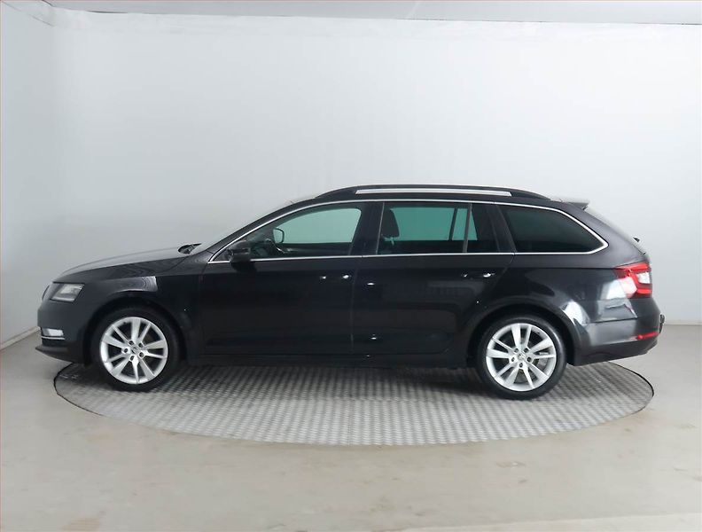 Škoda Octavia (2018) Style 1.6 TDI, Automat, Kůže - fotka 3 z 18