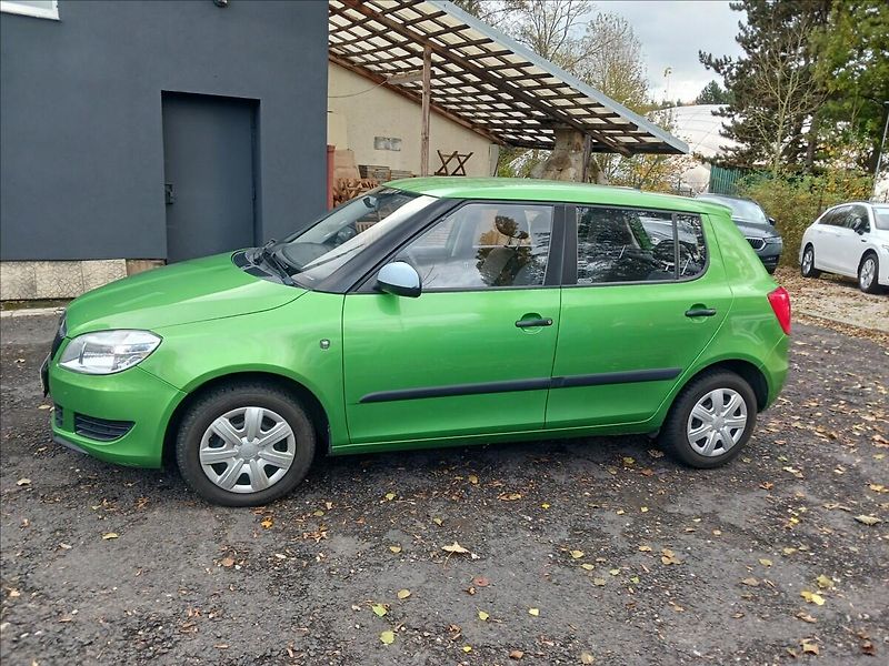 Škoda Fabia 1,2 1. MAJ. GARÁŽOVANÉ, TAŽNÉ - fotka 4 z 20