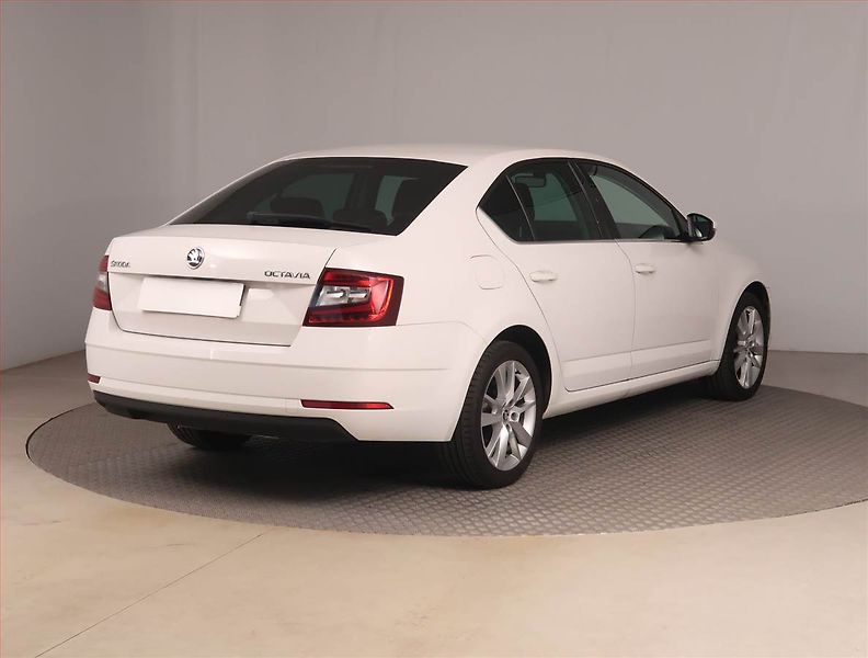 Škoda Octavia (2018) Style 1.6 TDI, Tempomat - fotka 5 z 17